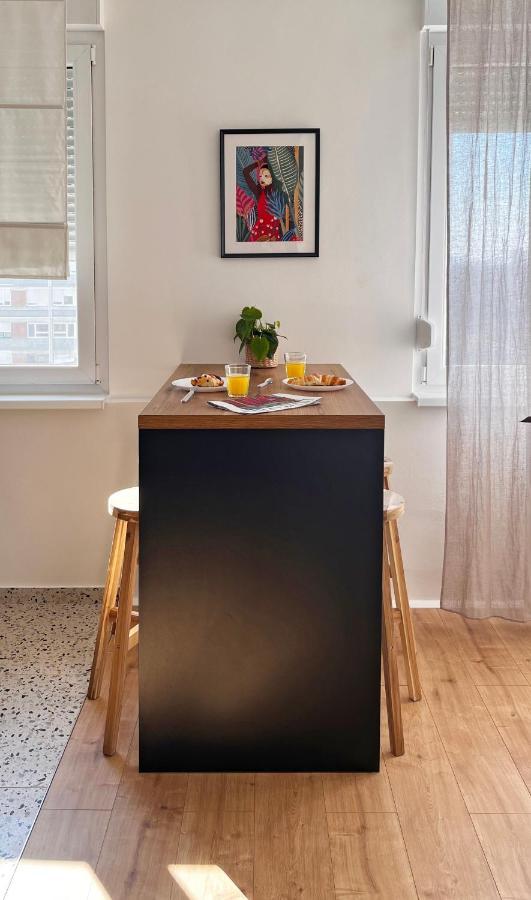 Studio apartman Siget II Zagabria Esterno foto
